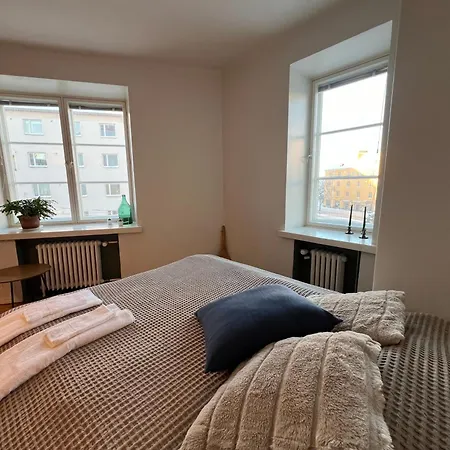 Valoisa & Mukava Koti Vallilassa Apartamento *