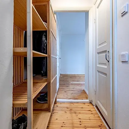 Valoisa & Mukava Koti Vallilassa Apartman *